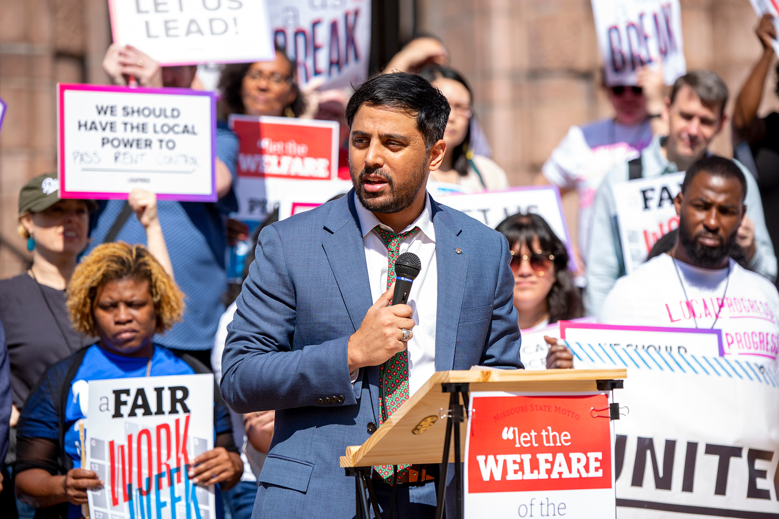 LPTX member and Austin City Councilmember Zohaib “Zo” Qadri speaking at a rally for local democracy in St. Louis, MO.