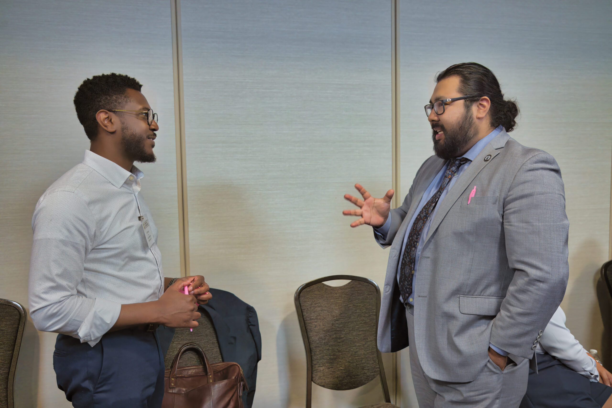 LPNC member Mario Benavente speaks with a local elected on the ground in Nashville at a LP event in Nashville, TN.